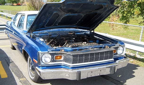 Nếu xe của bạn bị hỏng ở ven đường, bạn sẽ phải nhờ ai đó dừng xe lại và giúp bạn.