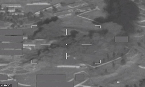 Video chien dau co Anh san bang sao huyet IS o Mosul