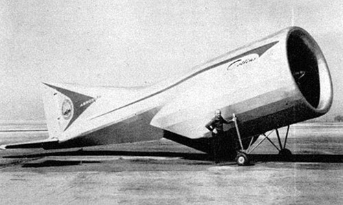 Kiến trúc sư người Đức Alexander Lippisch là người thiết kế chiếc máy bay Aerodyne không cánh đặc biệt này.