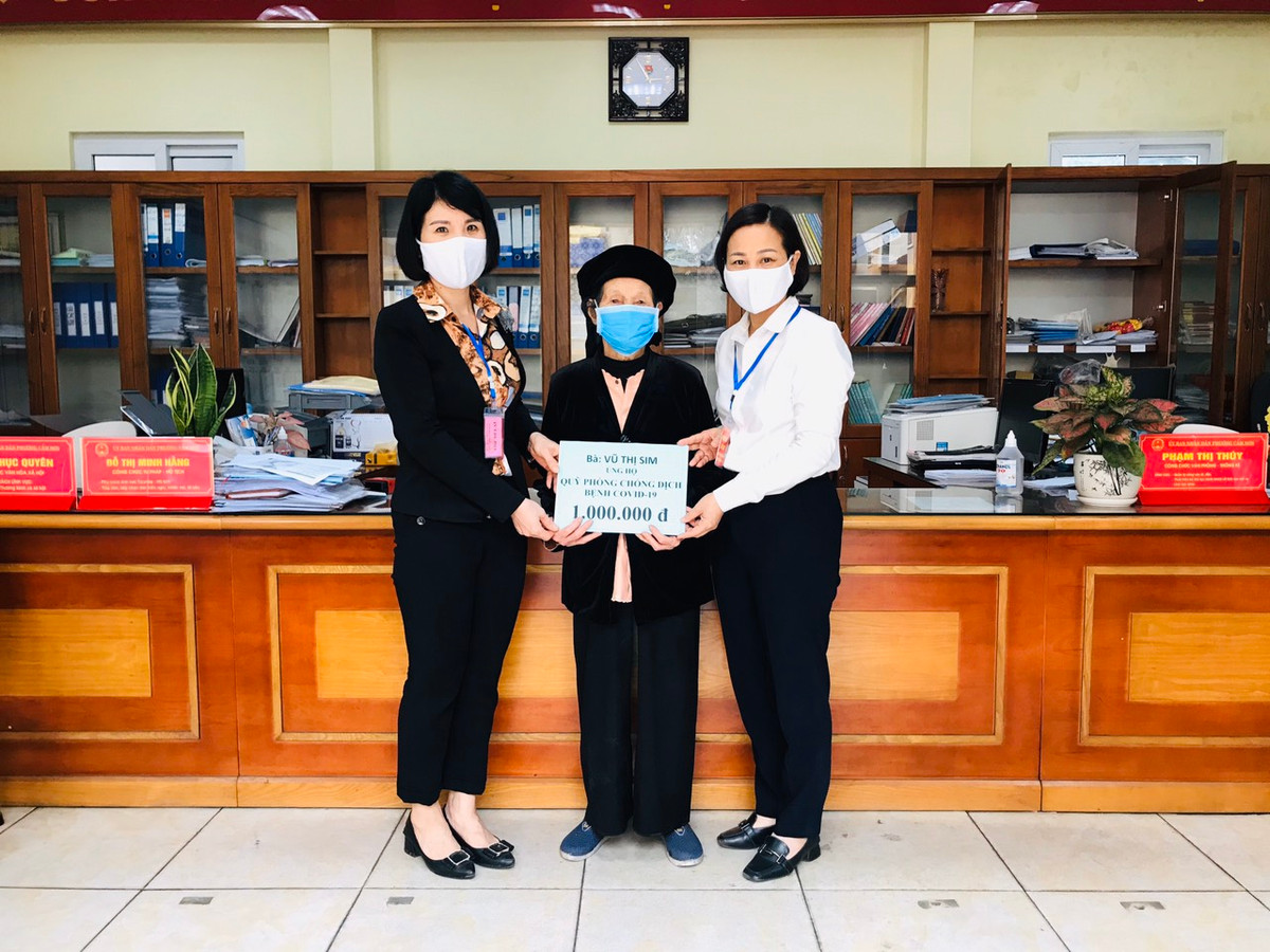 Cam dong Me Viet Nam anh hung ung ho chong dich COVID-19-Hinh-2