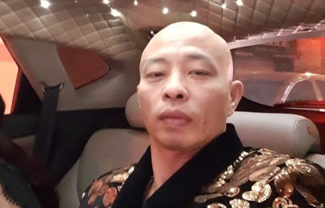 Vu Duong Nhue: Khoi to, bat giam Giam doc Trung tam dau gia tai san cung 3 bi can