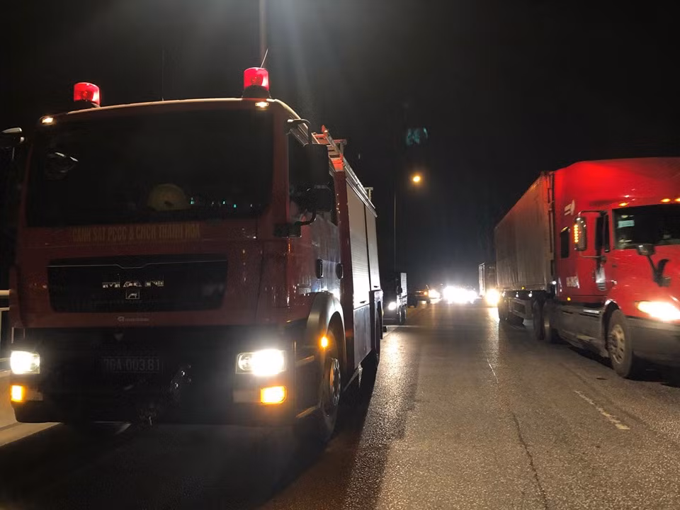 Dang tim kiem truong phong cua Cuc thue Thanh Hoa nhay cau tu tu-Hinh-2