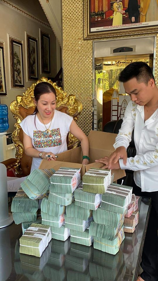 Tại đây, Nguyễn Xuân Đường, Nguyễn Thị Dương đã tra hỏi, đe dọa nhân viên công ty Phúc Cường. Sau đó, Nguyễn Thị Dương, Nguyễn Đức Mạnh, Phạm Ngọc Quý đã đánh gây thương tích nhân viên công ty Phúc Cường.