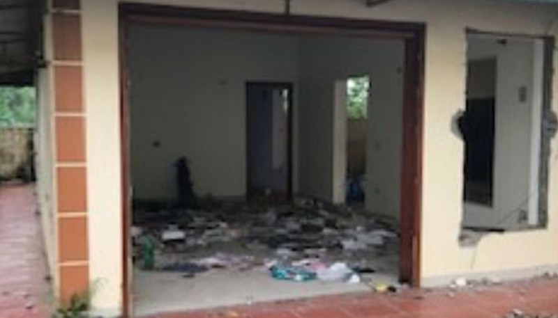 Trong đó có 4 đối tượng là cán bộ Trung tâm đấu giá tài sản và Trung tâm phát triển quỹ đất Thái Bình với các tội danh Cố ý gây thương tích, Cưỡng đạt tài sản, Lạm dụng chức vụ, quyền hạn trong thi hành công vụ.