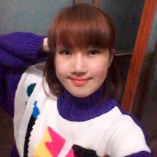 Hiện tại Ngọc Lê cũng đang rất cố gắng để luyện tập cải thiện khả năng nói, phát âm của mình.