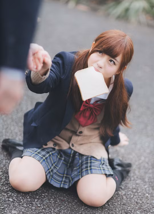 Chính việc không để lộ mặt của diễn viên nam lại nhận được rất nhiều lời khen từ phía các bạn trẻ, cư dân mạng, những người xem ảnh.