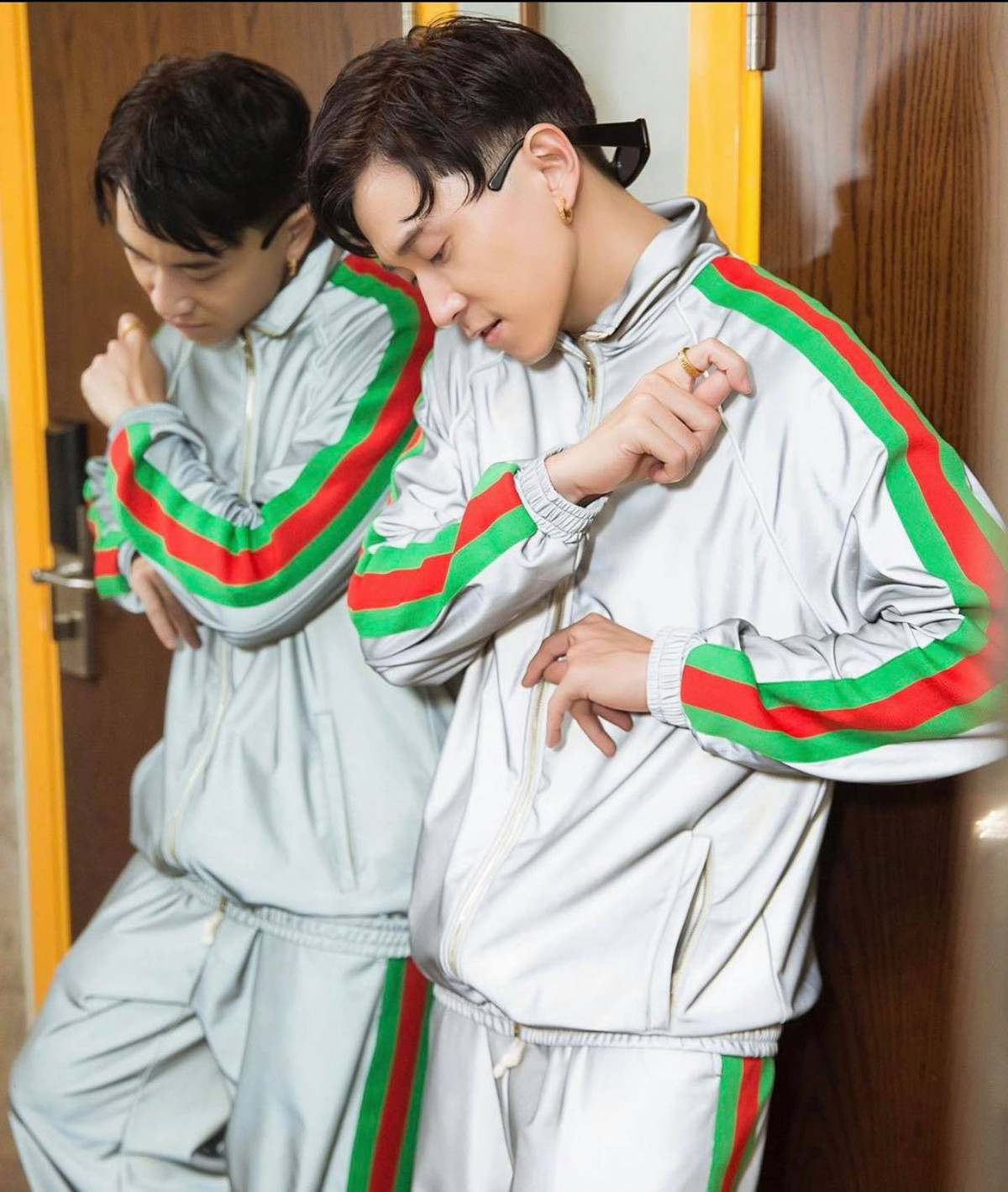 Vừa qua nam rapper đã xác nhận chuyện tình cảm của mình với bạn gái xinh như búp bê Bella.