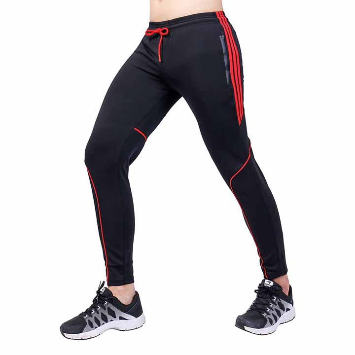 Lựa chọn giày dành cho tập thể thao, vừa vặn với chân, em ái và nhẹ để dễ vận động.