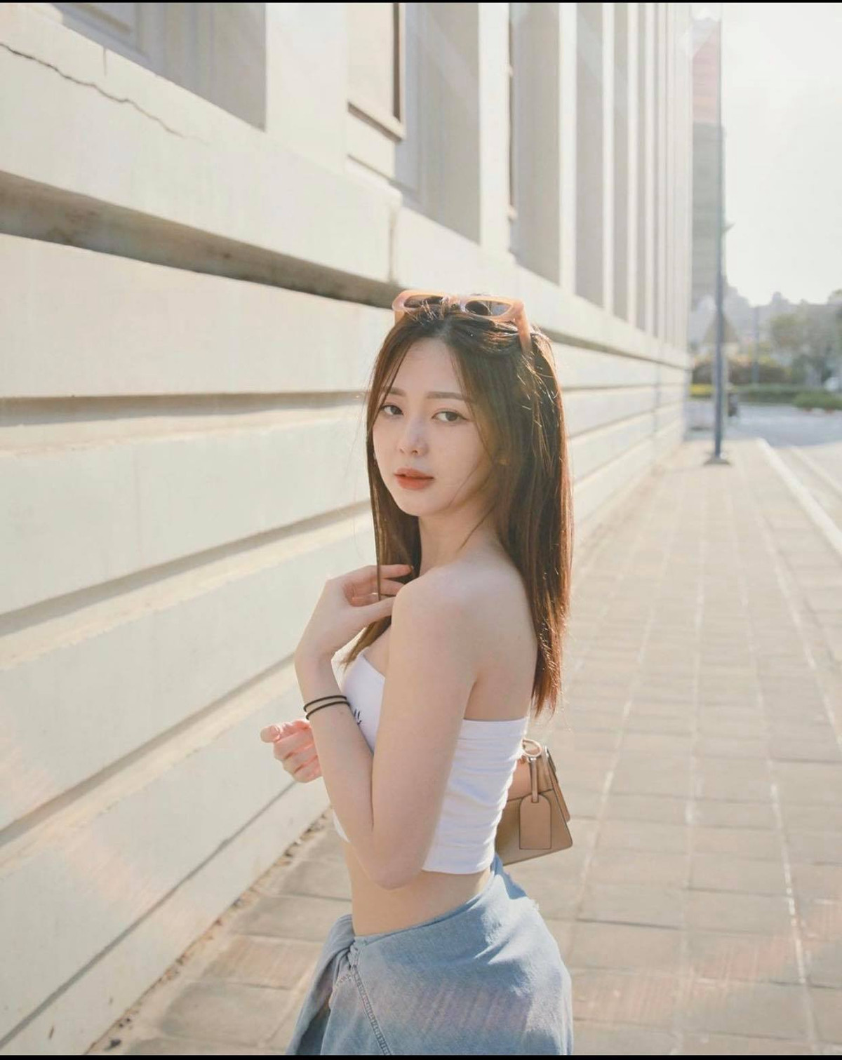 Chia sẻ bí quyết giảm và giữ cân nặng của mình, Liz Kim Cương cho biết cô thực hiện theo chế độ của các idol Hàn Quốc từ khi còn là thực tập sinh.