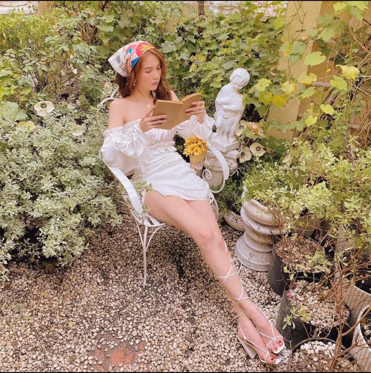 Rũ bỏ hình tượng sexy, Ngọc Trinh ngọt ngào hóa thành "cô nông dân" đốn tim fan.