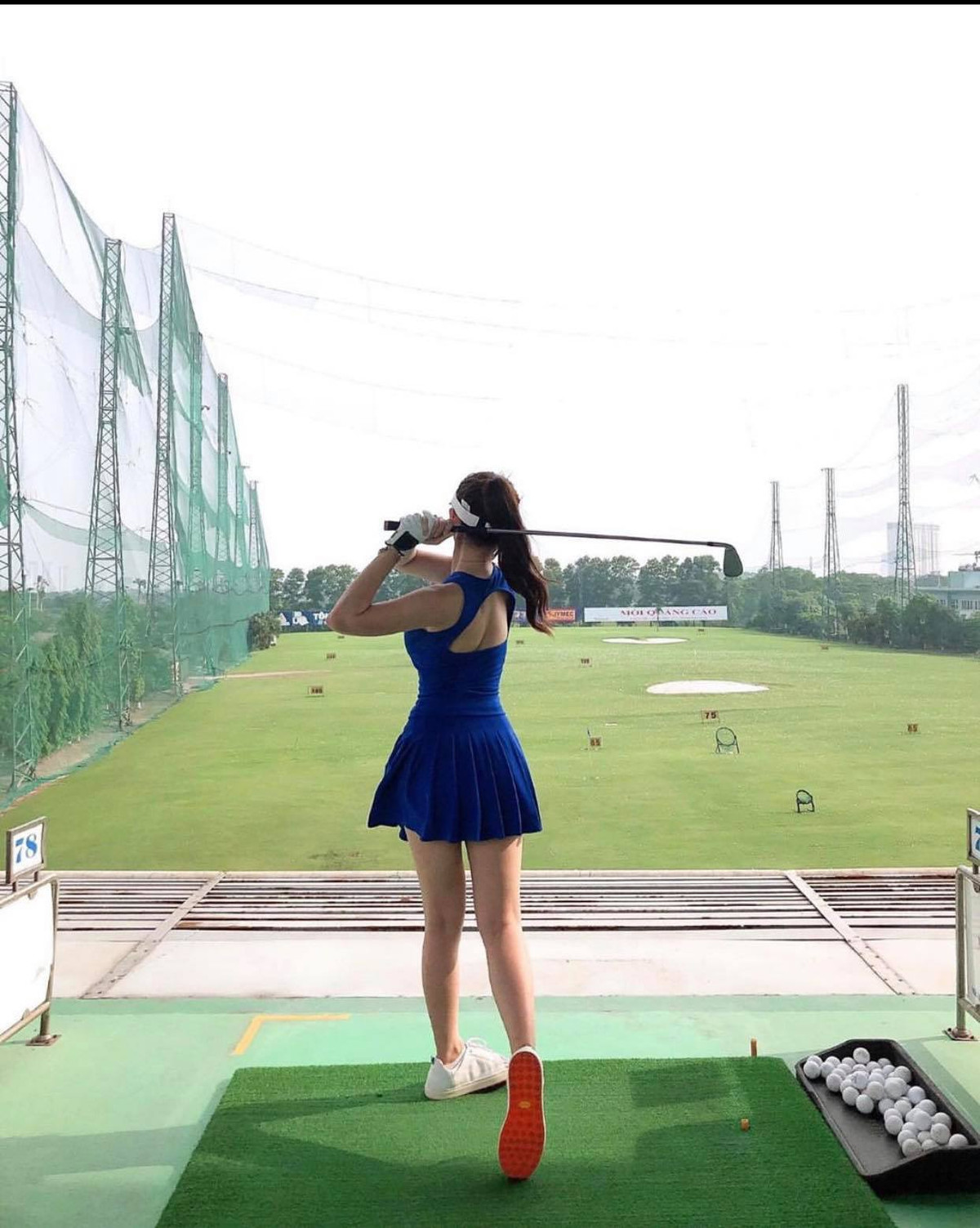 Việc đam mê bộ môn dành cho giới thượng lưu cũng phần nào cho thấy khả năng tài chính và mức sống của Thu Hoài không thua kém "đại gia" nào.