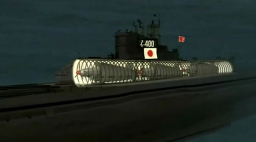 Tàu ngầm chứa máy bay là một vũ khí khá độc đáo đã được Nhật chế tạo trong Thế chiến II. Đó là tàu ngầm I-400. Mỗi chiếc này mang được 3 máy bay cỡ nhỏ loại Kamikaze. Chiến thuật của loại tàu này là lợi dụng khi đối phương mất cảnh giác, nó sẽ tiếp cận và phóng máy bay lên để ném bom.