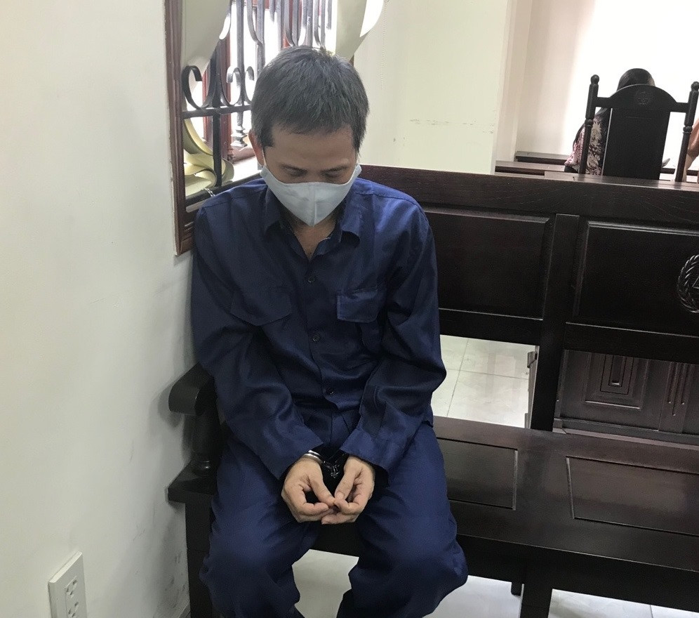 Cán bộ TT Hỗ trợ xã hội TP.HCM dâm ô trẻ em lĩnh án gì? Can bo TT Ho tro xa hoi TP.HCM dam o tre em linh an gi?