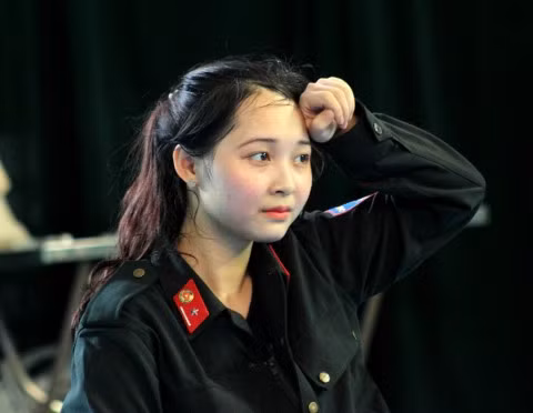 Me dam nu canh sat xinh dep mua vo o Nghe An-Hinh-5