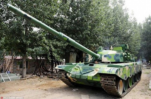 Bo tu che xe tang cho truong hoc cua con trai