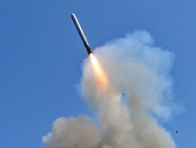 Ngoài hệ thống ống phóng Mk-41, Tomahawk còn được phóng từ những bệ phóng khác, hoặc thậm chí lắp trên xe tải hay cả trên cánh máy bay ném bom chiến lược. Tomahawk được coi là "sứ giả chiến tranh" đầy uy lực của Mỹ.