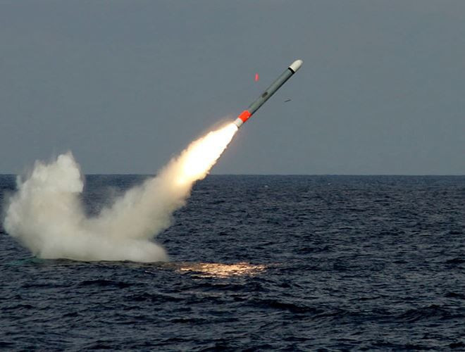 Ngay sau khi rời bệ phóng, các chuyên gia vũ khí có thể điều khiển tên lửa thông qua hệ thống định vị toàn cầu.