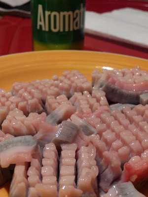 Được coi là một món ăn Giáng sinh kinh dị nhưng món ăn này được cho là rất giàu chất dinh dưỡng. Ảnh: blogspot.