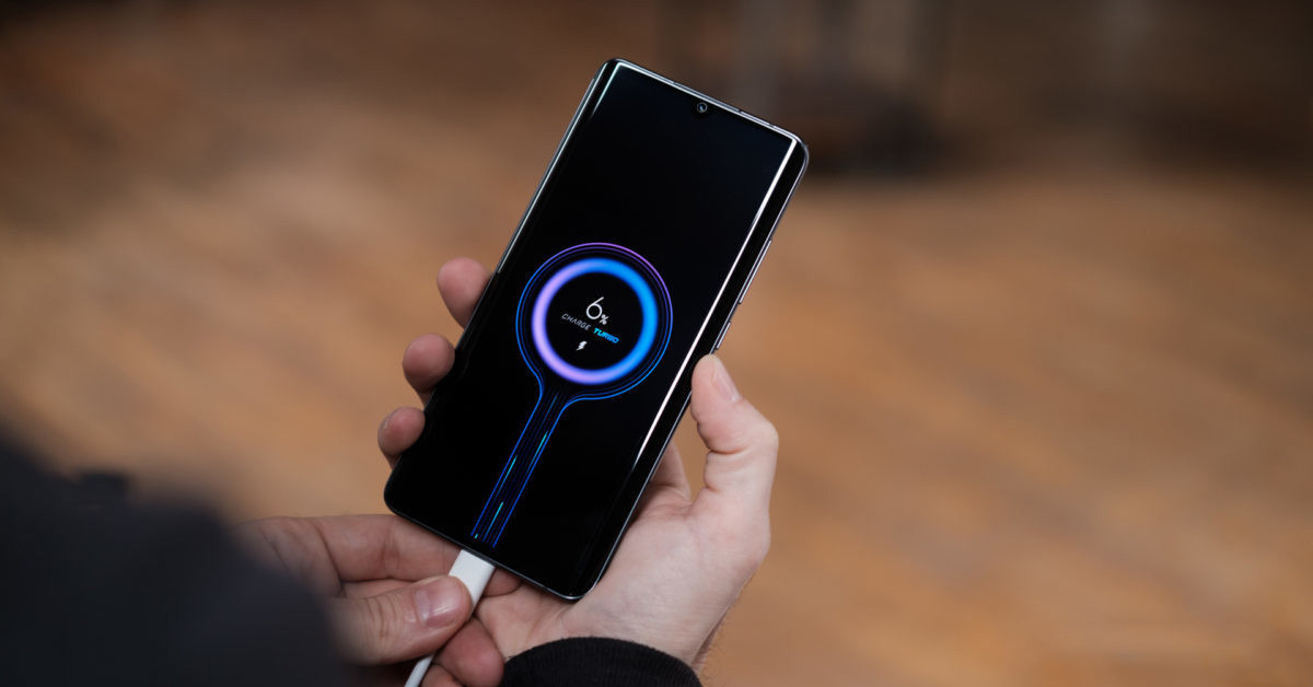 Sau mỗi lần nâng cấp tốc độ sạc, các vấn đề về quá nhiệt, quá dòng,… cũng đã được các nghiên cứu xử lý triệt để. Ví dụ sạc 5.0 quản lý nhiệt tốt cho phép sạc nhanh nhưng nhiệt độ không quá 40 độ C. Điều này đảm bảo các thiết bị không bị nóng hoặc nổ.