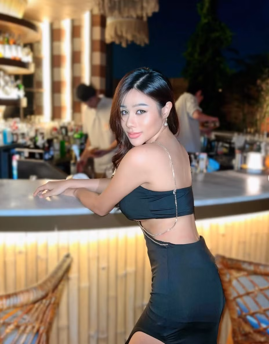  Mỹ nhân Thái Lan sở hữu gương mặt xinh đẹp, thân hình nóng bỏng với số đo ba vòng lý tưởng.