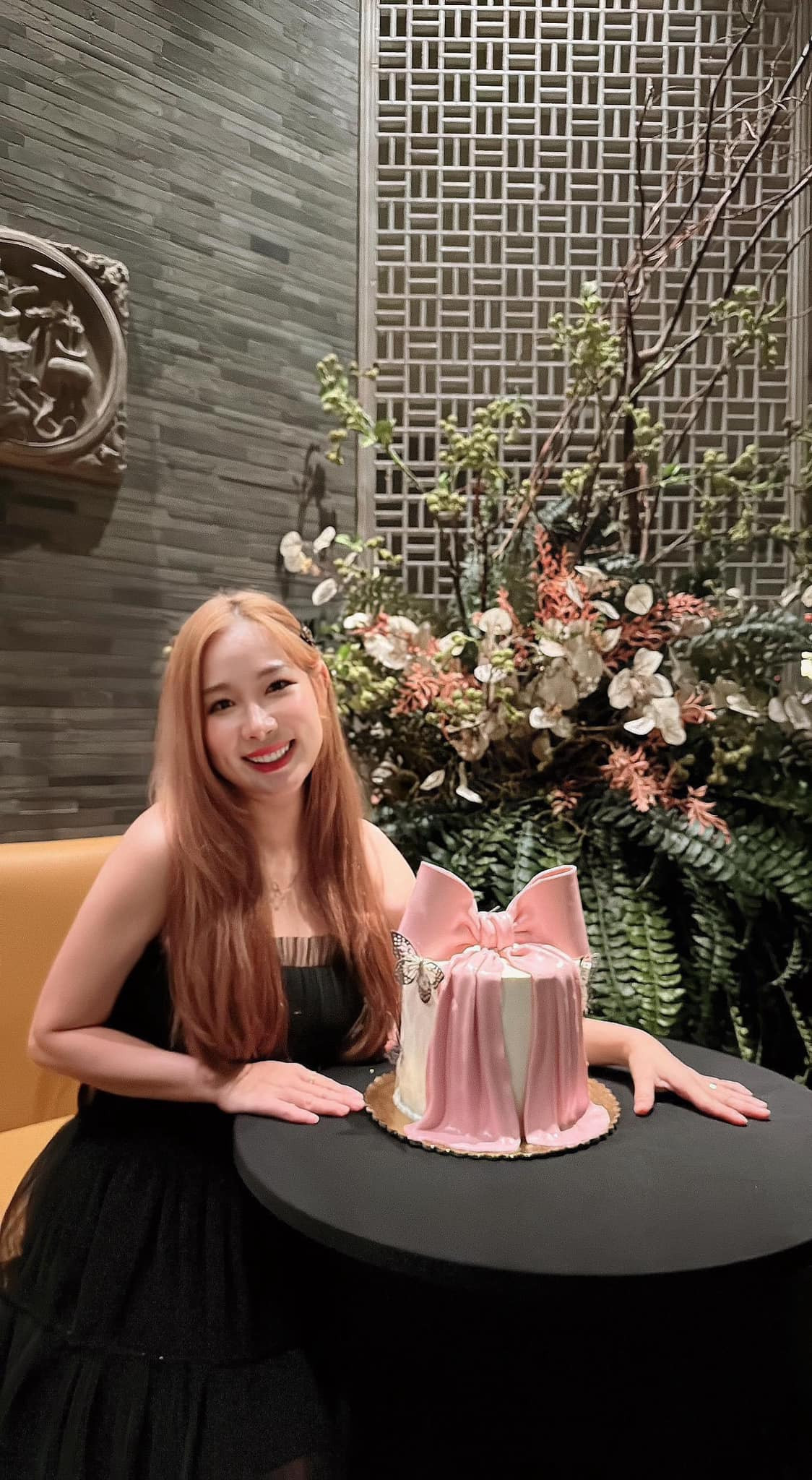 14 năm bước vào hôn nhân, cựu thành viên Mắt Ngọc hiện có cuộc sống viên mãn. Ảnh: FB Duy-uyen Nguyen