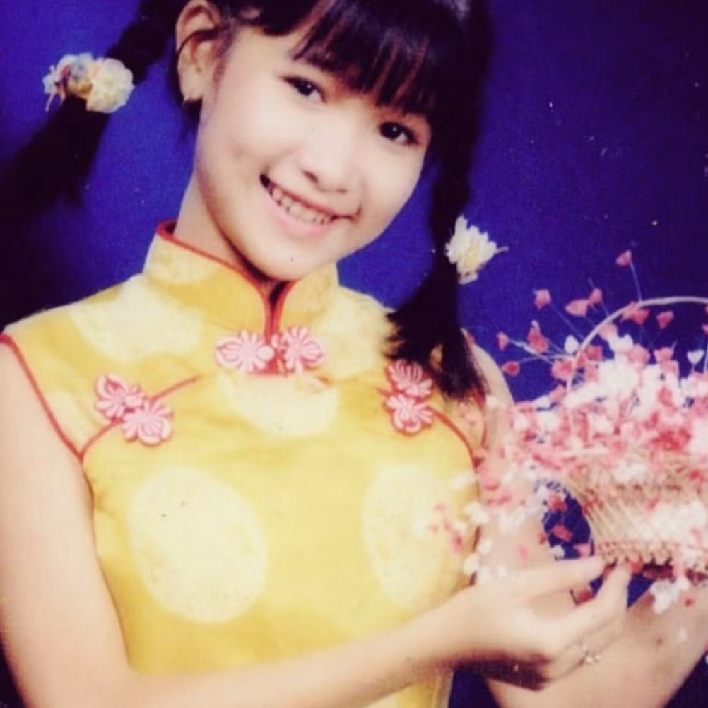 Khi Mắt Ngọc thay đổi phong cách âm nhạc, Duy Uyên cũng "lột xác" với hình tượng trưởng thành, gợi cảm. Ảnh: Dân Việt