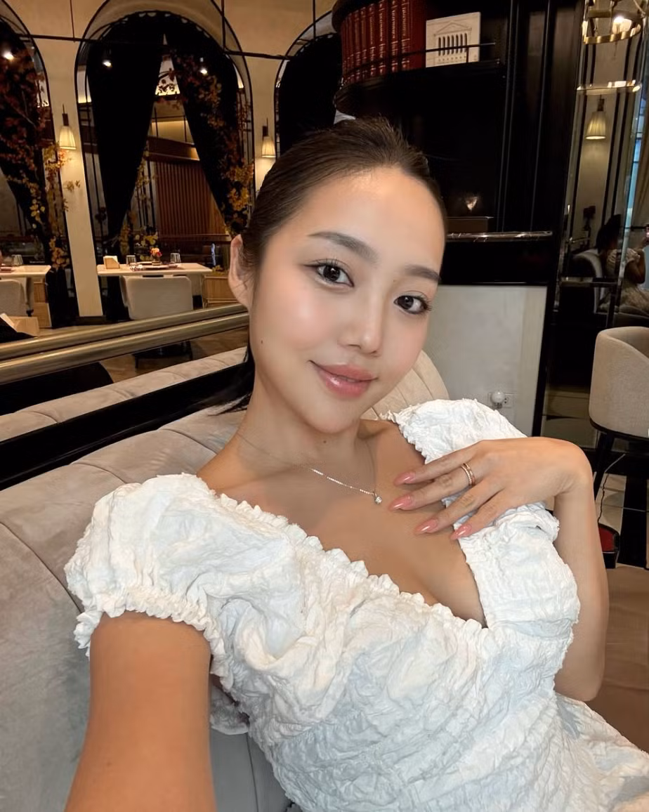 Lee Yumin là nữ blogger đến từ Hàn Quốc, cô nổi tiếng trên MXH với 162 ngàn người theo dõi.