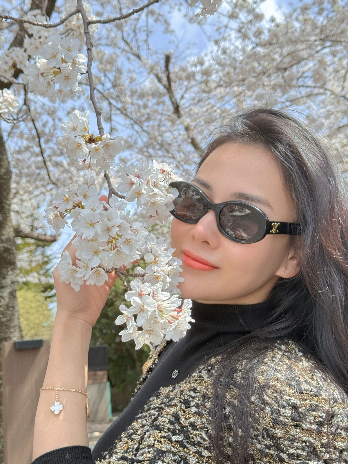 Diễn viên Phương Oanh đang có những khoảnh khắc thư giãn trong kỳ nghỉ ở Nhật Bản. Ảnh: FB Đỗ Phương Oanh