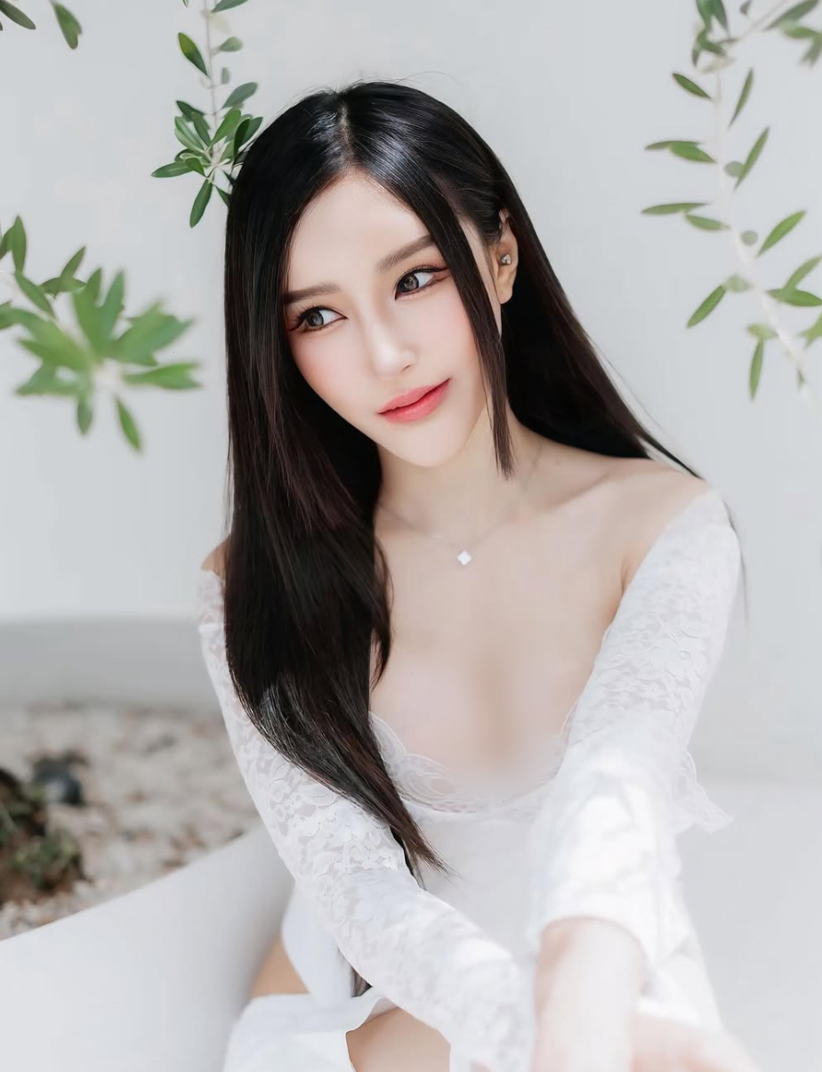 Cô nàng thường xuyên xuất hiện trên các trang bìa và bộ sưu tập thời trang nổi bật. Ảnh: IGNV