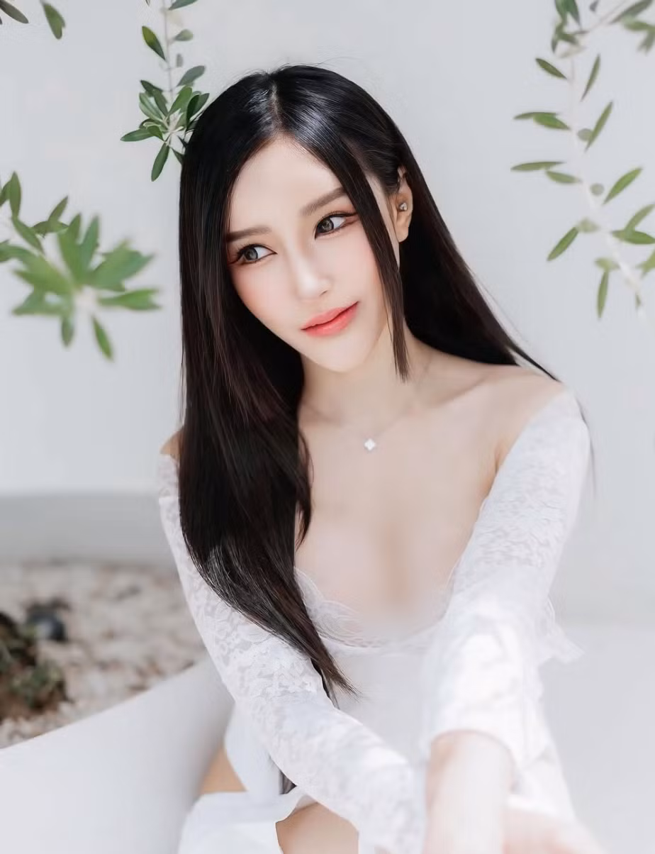 Cô nàng thường xuyên xuất hiện trên các trang bìa và bộ sưu tập thời trang nổi bật. Ảnh: IGNV