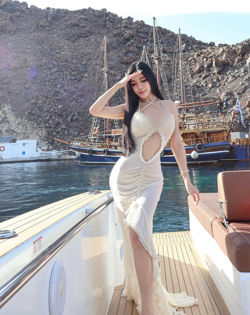 Amanda Seet dường như không mấy bận tâm đến những lời chỉ trích.