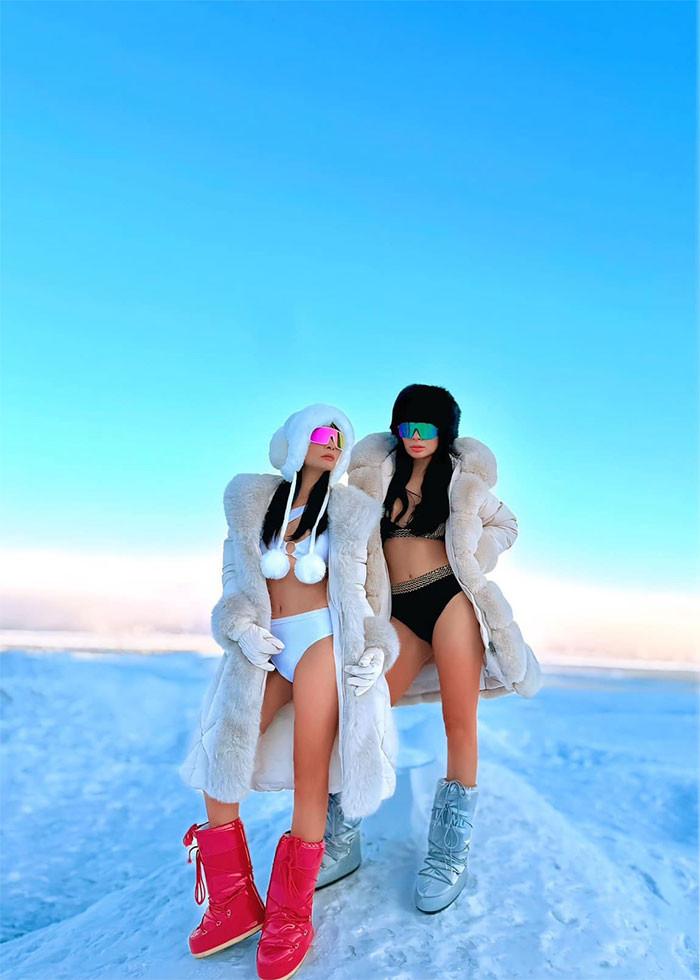 Hai cựu người mẫu Thúy Hằng - Thúy Hạnh đã có chuyến du lịch đáng nhớ tại hồ Baikal, Siberia, Nga nhân dịp sinh nhật lần thứ 48. (Ảnh: FB Thúy Hạnh)