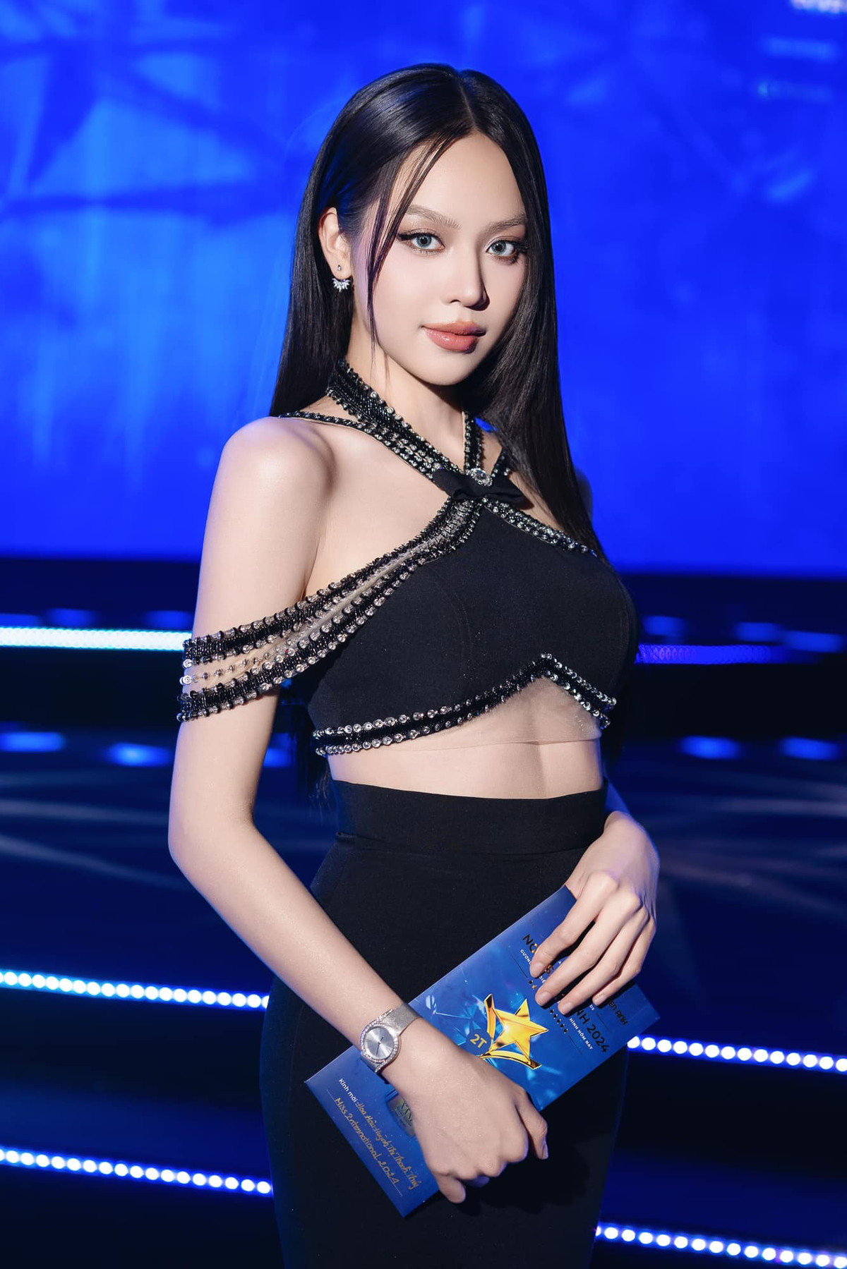 Thiết kế cut out luôn được Thanh Thuỷ lựa chọn. Ảnh: FB Huỳnh Thị Thanh Thủy