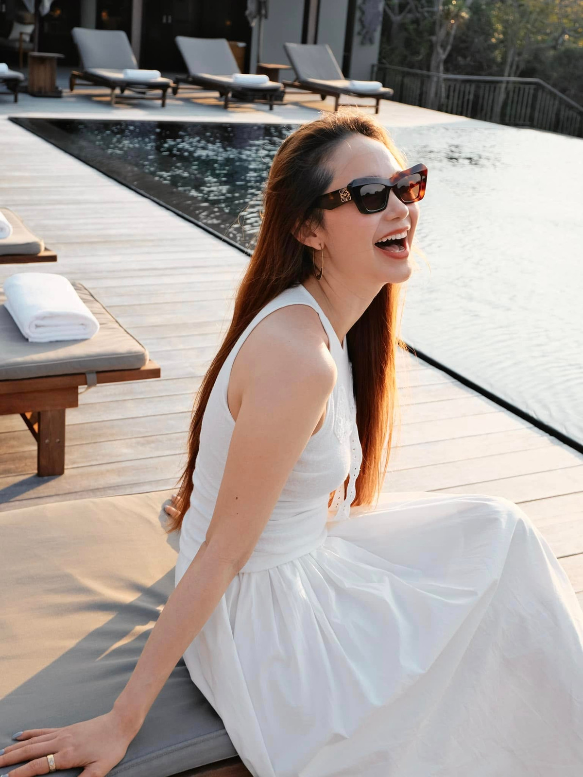 Ca sĩ Minh Hằng xinh đẹp, rạng rỡ trong chuyến nghỉ dưỡng. Ảnh: FB Minh Hằng