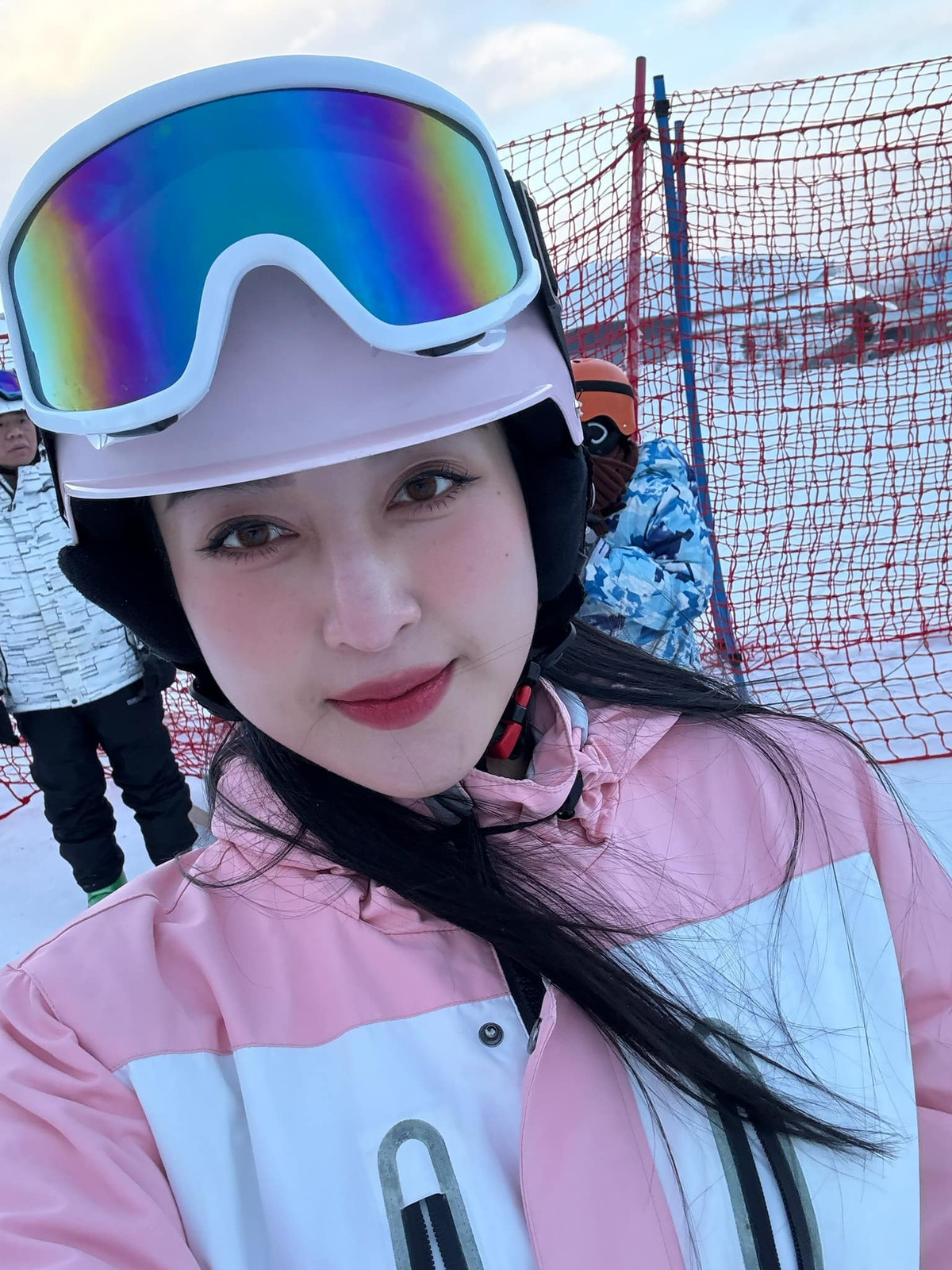 Giữa năm 2015, Huyền My nhổ bỏ chiếc răng khểnh, kể từ đó đến nay nhan sắc người đẹp ngày càng thăng hạng. Ảnh: FB Nguyen Tran Huyen My