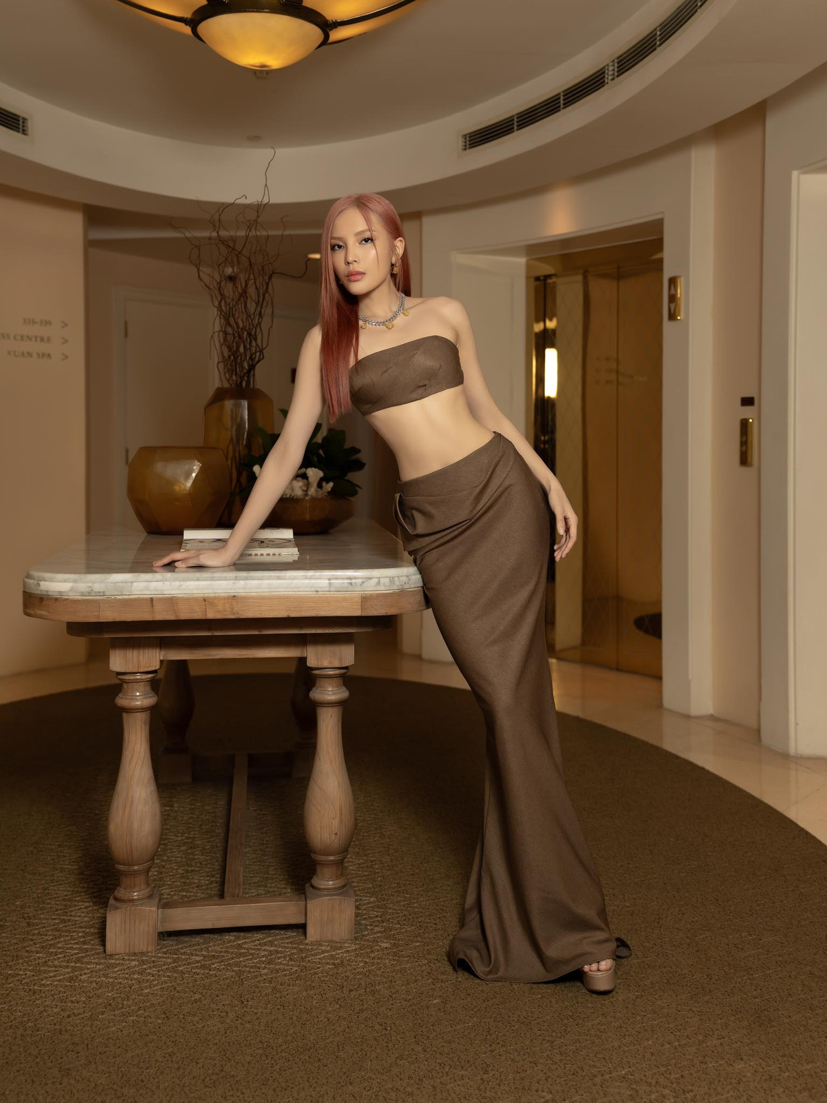 Hoa hậu Kỳ Duyên chú trọng vào việc chăm sóc sắc vóc, phong cách thời trang luôn cập nhật xu hướng và sự đầu tư chỉn chu về ngoại hình. Ảnh: FB Nguyen Cao Ky Duyen