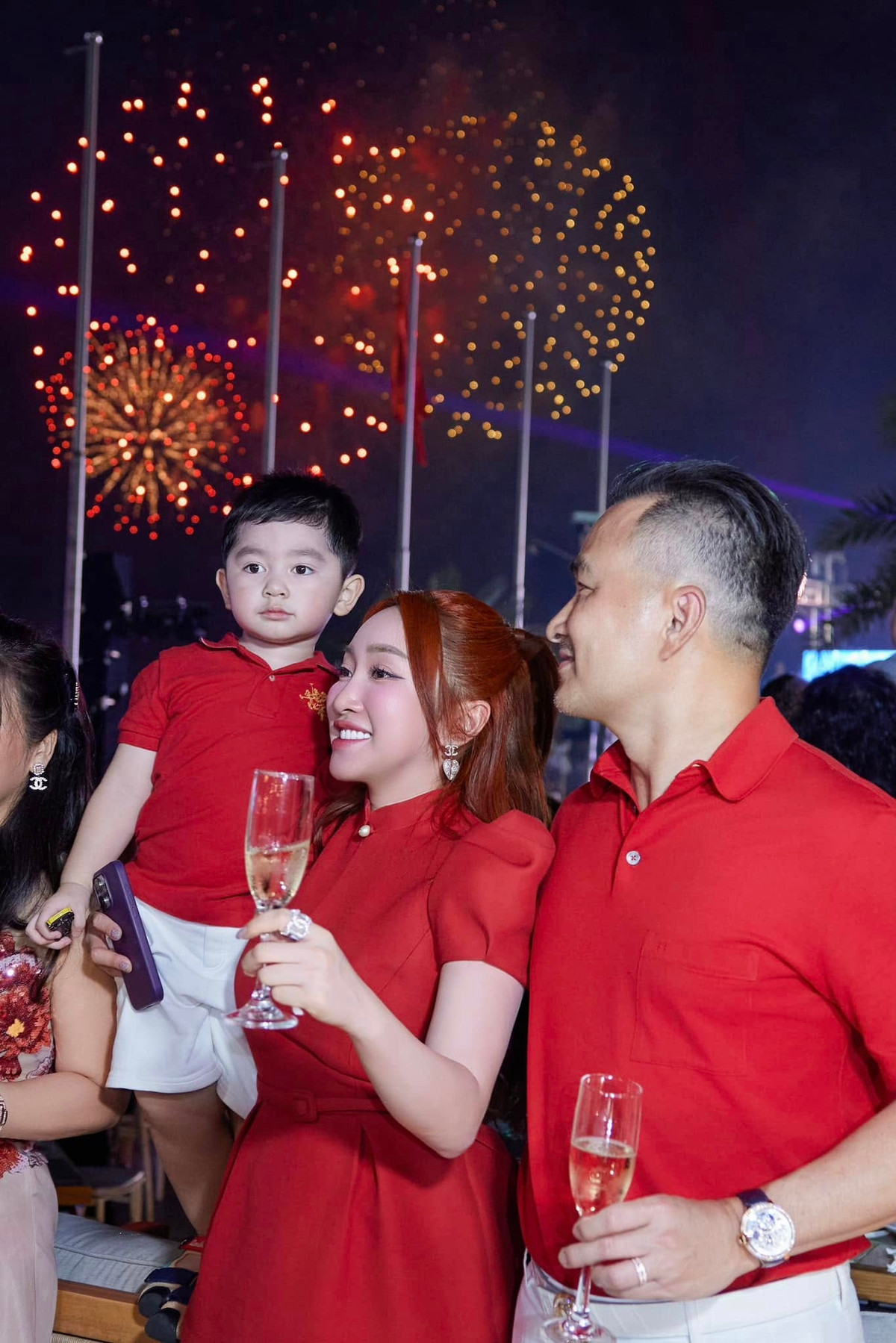 Tháng 9/2024, Lý Thuỳ Chang hạ sinh con gái thứ 2, đặt tên là Gia Linh. Mẹ bỉm hai con cho biết, bản thân từng thừa hơn 20 kg sau khi sinh con gái. Ảnh: FB Lý Thuỳ Chang