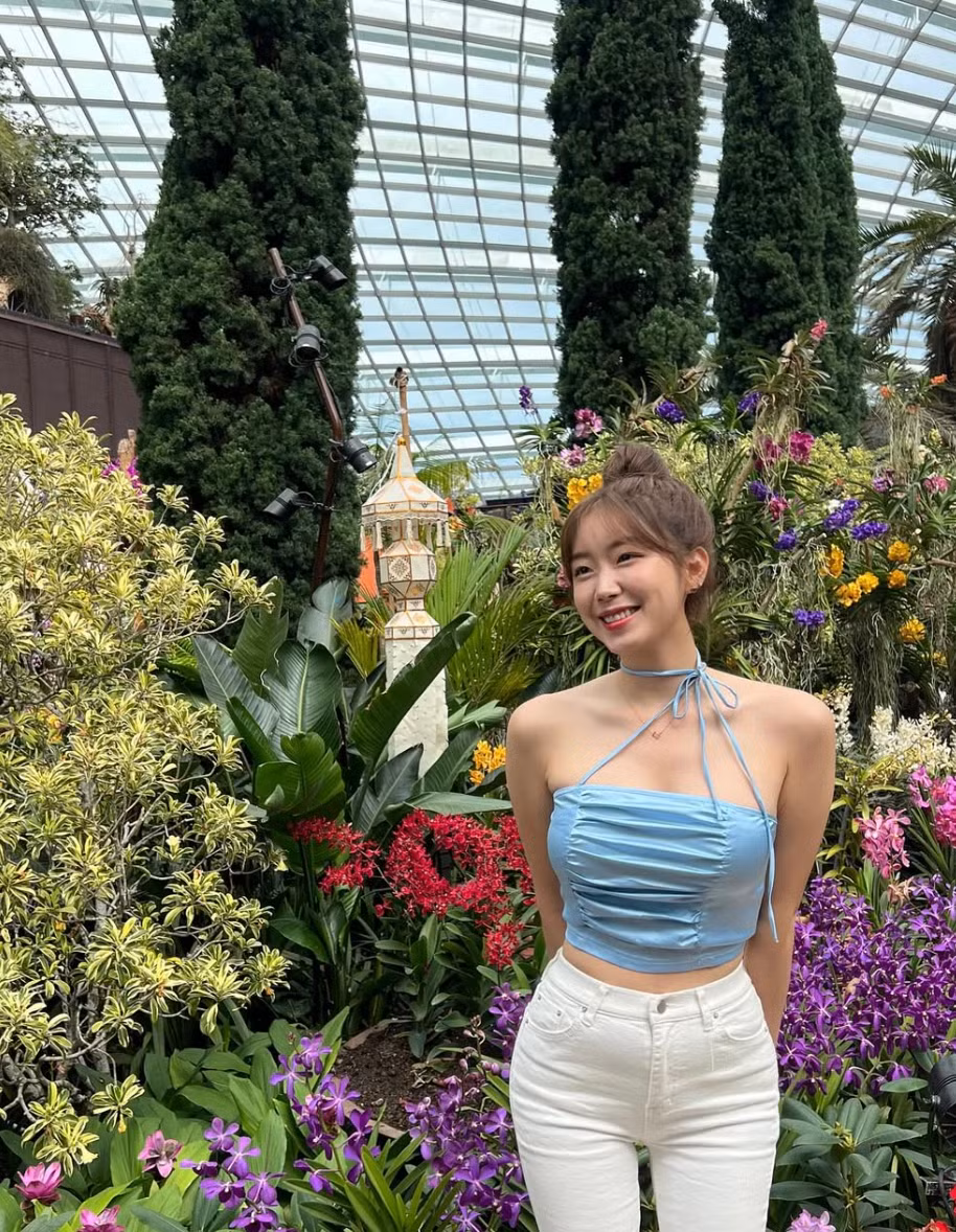 Với chiều cao 1m75 cùng thân hình nóng bỏng, cô nàng luôn biết cách thu hút mọi ánh nhìn trên sân cỏ. Ảnh: IGNV