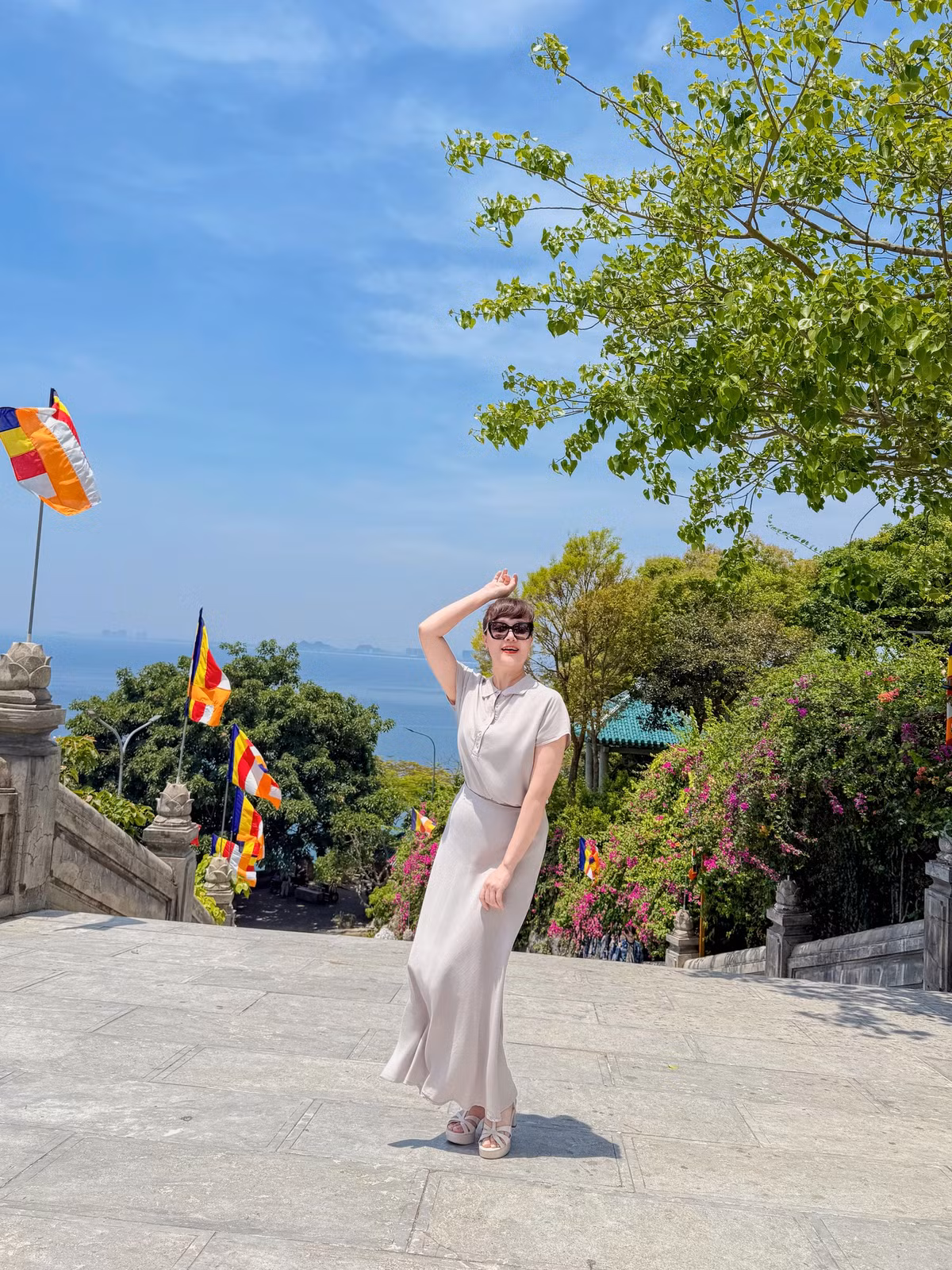 Nghệ sĩ Vân Dung thả dáng. Ảnh: FB Vân Dung