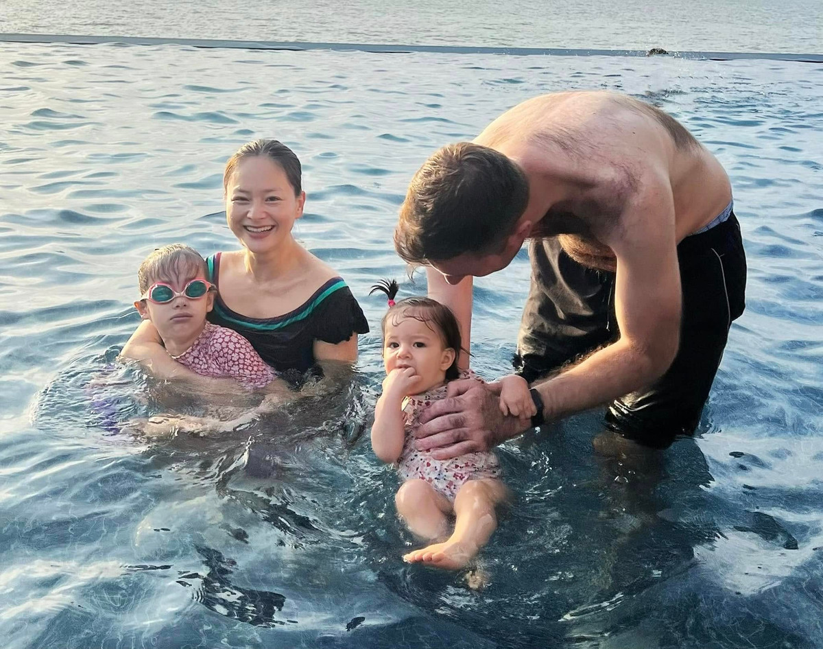 Gia đình diễn viên Lan Phương du lịch Vũng Tàu. Ảnh: FB Lan Phuong Nguyen