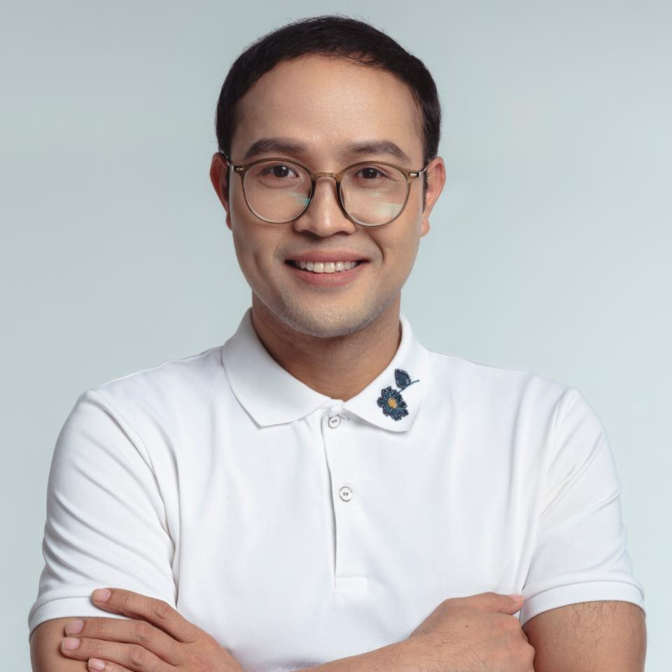 Khi được hỏi về lý do giữ kín đời tư, NSƯT Thái Sơn cho biết, hạnh phúc của người nghệ sĩ là được khán giả yêu mến qua những vai diễn, còn về đời tư, anh muốn giữ riêng cho bản thân. Ảnh: FB Thái Sơn