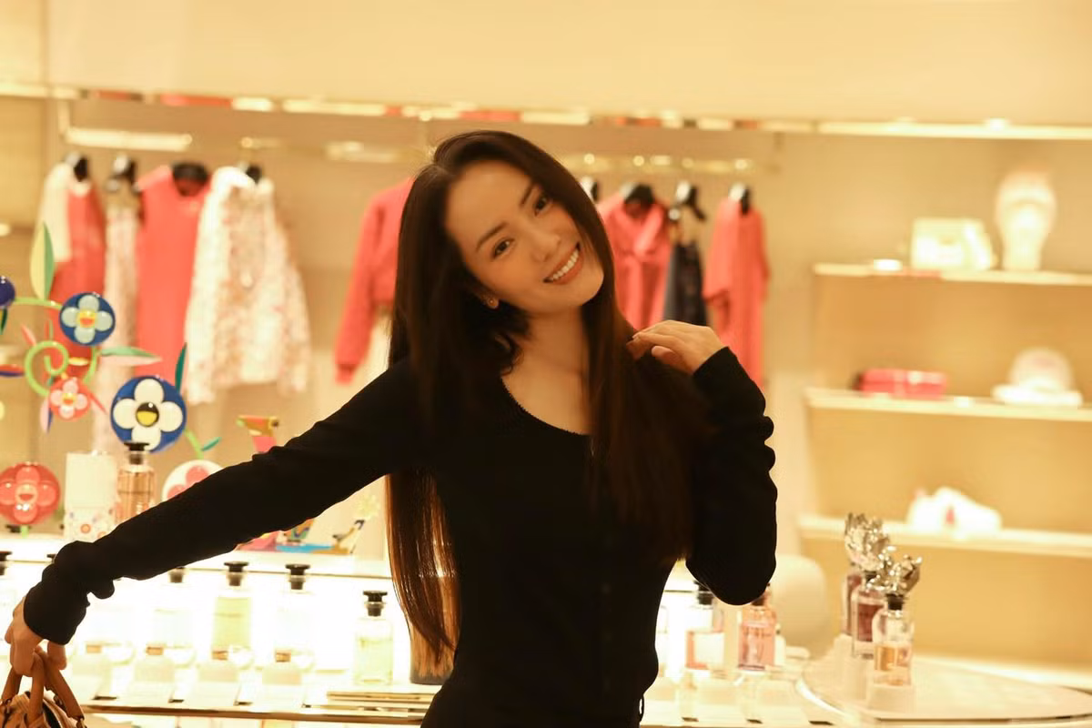 Ca sĩ Phương Linh được khen trẻ trung. Ảnh: FB Tran Phuong Linh