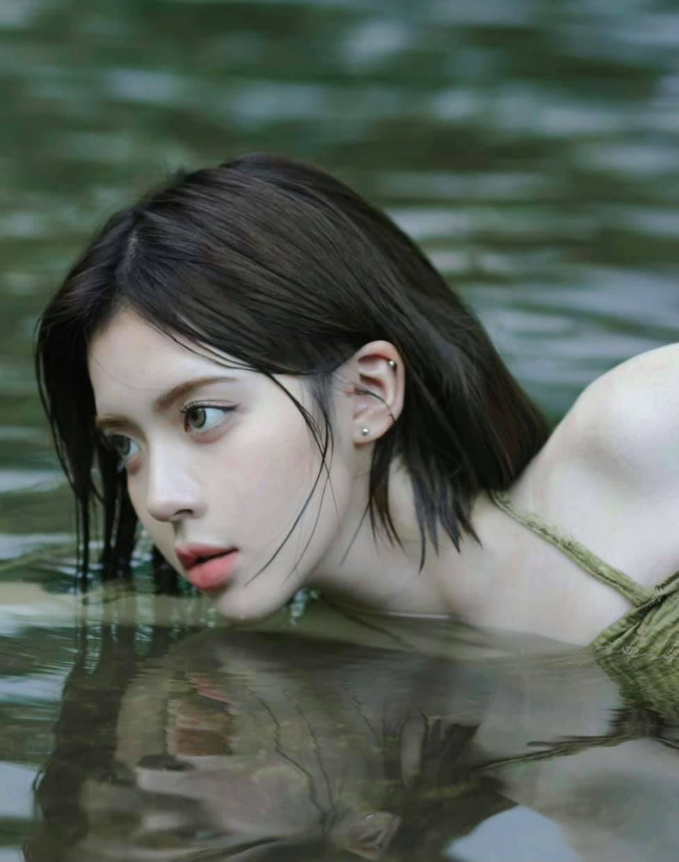 Sở hữu gương mặt thanh tú, đôi mắt hút hồn cùng vóc dáng cân đối, Nana luôn biết cách thu hút mọi ánh nhìn.