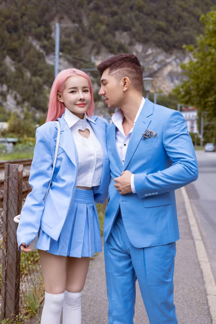 Trước đó, nữ DJ cho biết đã chi hơn 200 triệu đồng cho lần phẫu thuật mũi thứ 11 của mình. Ảnh: FB DJ NGÂN 98