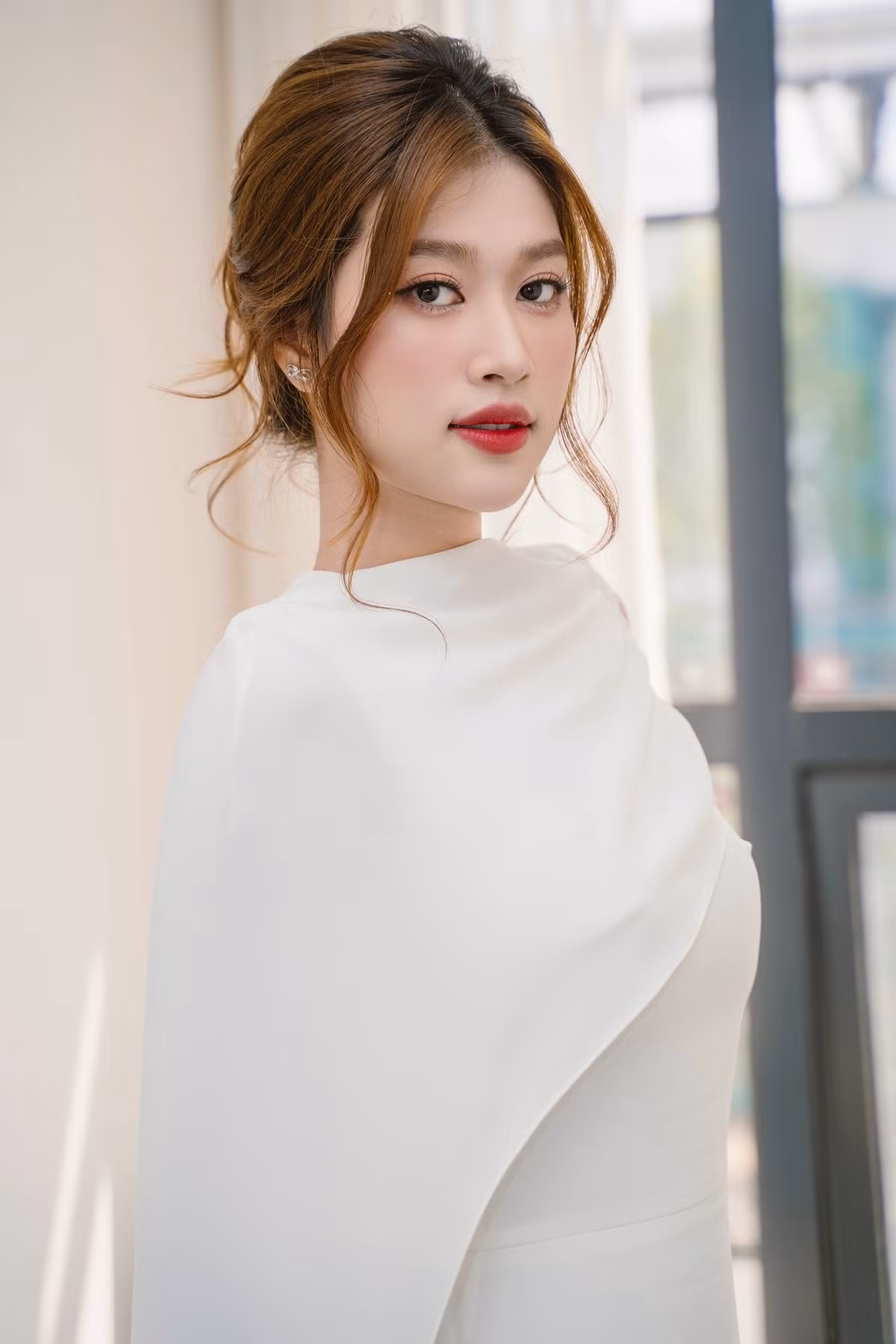 Hiện tại, Thiên Ân đang tập trung tiếp tục xây dựng dự án cộng đồng và đồng hành của hành trình của Miss Grand Vietnam 2025 trong vai trò Voice of power ambassador (Đại sứ truyền cảm hứng). Ảnh: FB Đoàn Thiên Ân