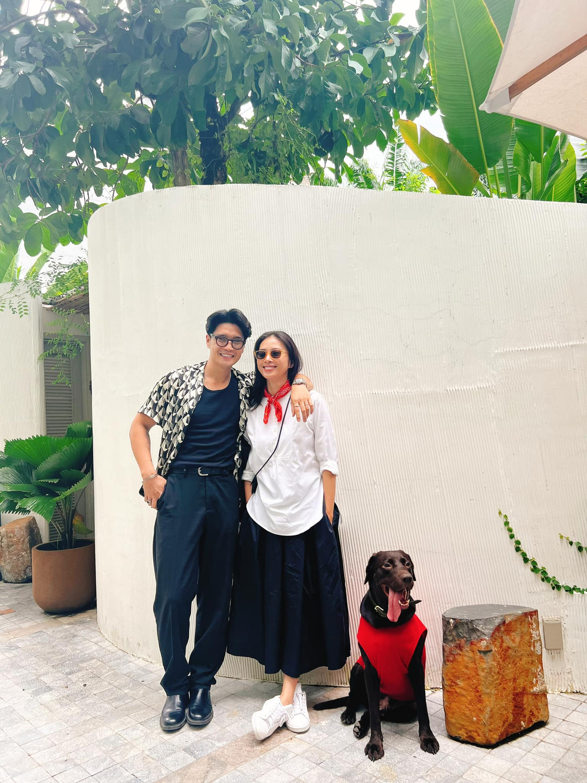 Nếu như Ngô Thanh Vân ưa chuộng phong cách menswear mạnh mẽ, thì Huy Trần lại lịch lãm và trẻ trung. Ảnh: FB Ngo Thanh Van