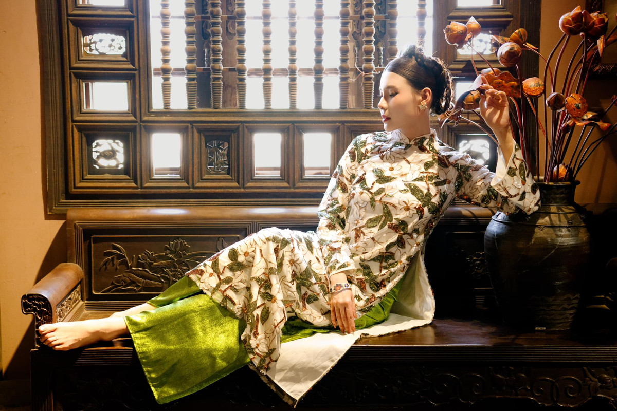 Mỗi outfit Thuý Diễm lại thử thay đổi các kiểu tóc khác nhau. Ảnh: FB Nguyễn Ngọc Thuý Diễm