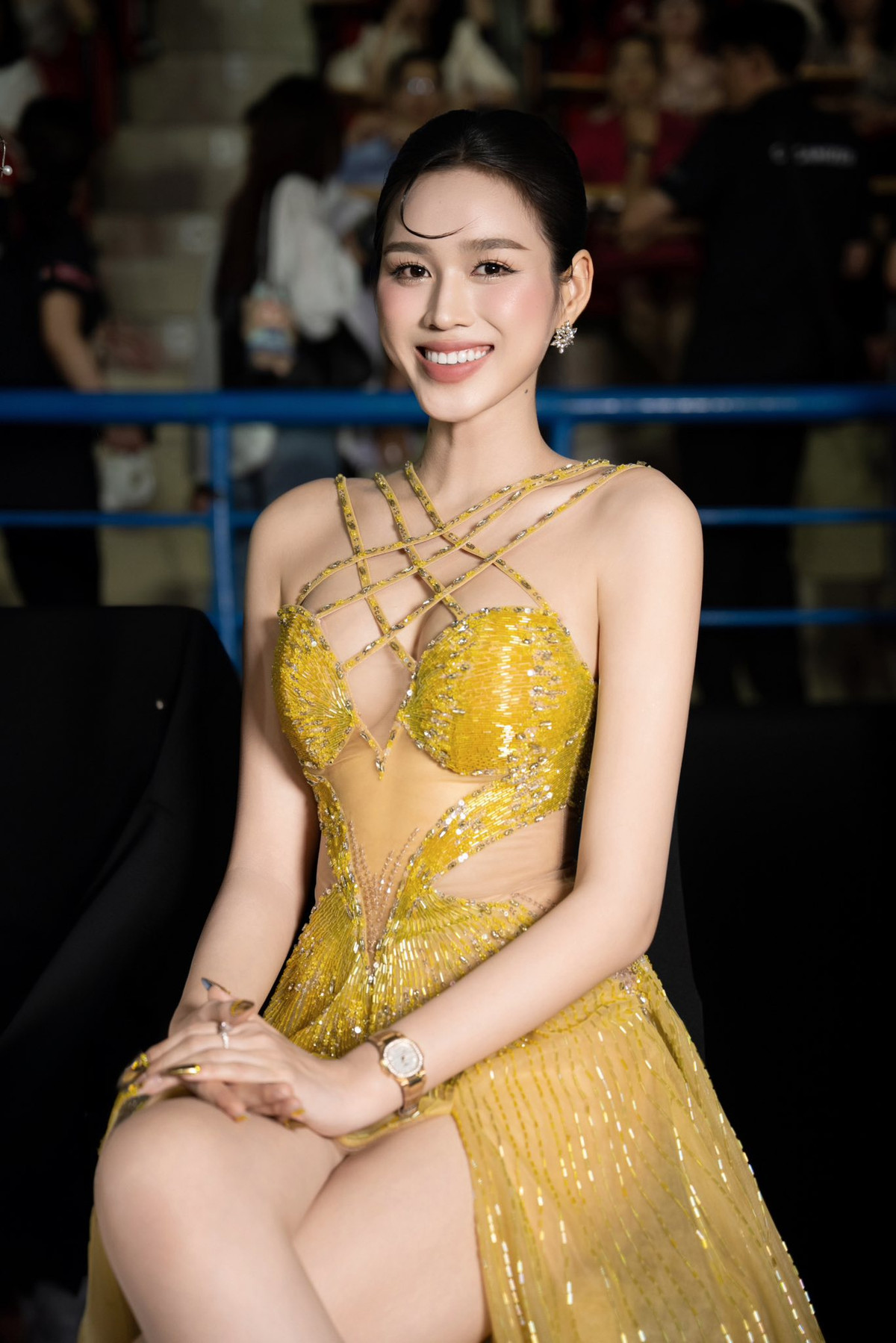 Tin tức sao Việt 23/4: Hoa hậu Đỗ Thị Hà xinh đẹp trong đêm Chung khảo Hoa hậu Việt Nam 2024. Ảnh: FB Đỗ Thị Hà