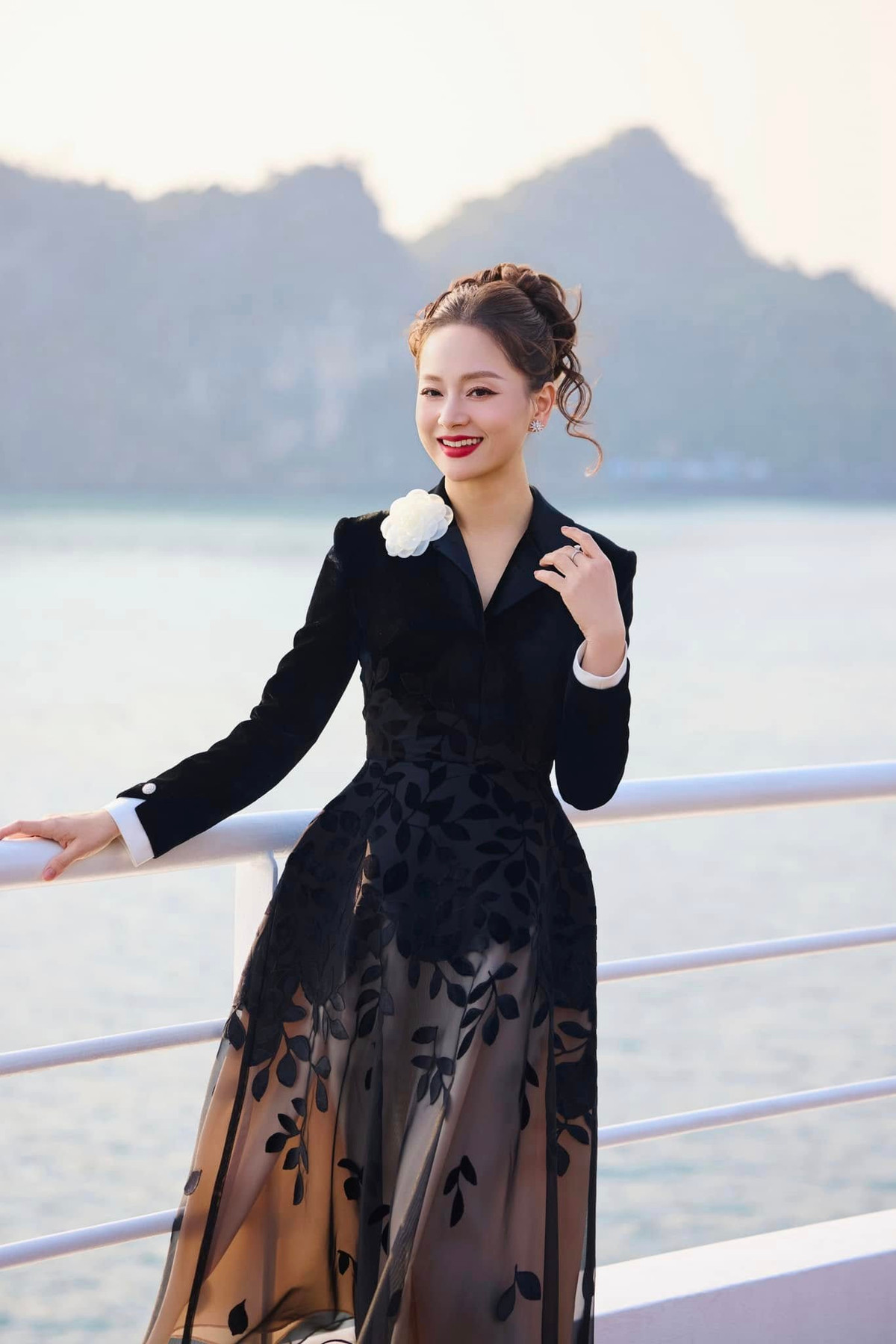 Hình ảnh mới của cô nhận nhiều lời khen ngợi từ khán giả. Ảnh: FB Lan Phuong Nguyen