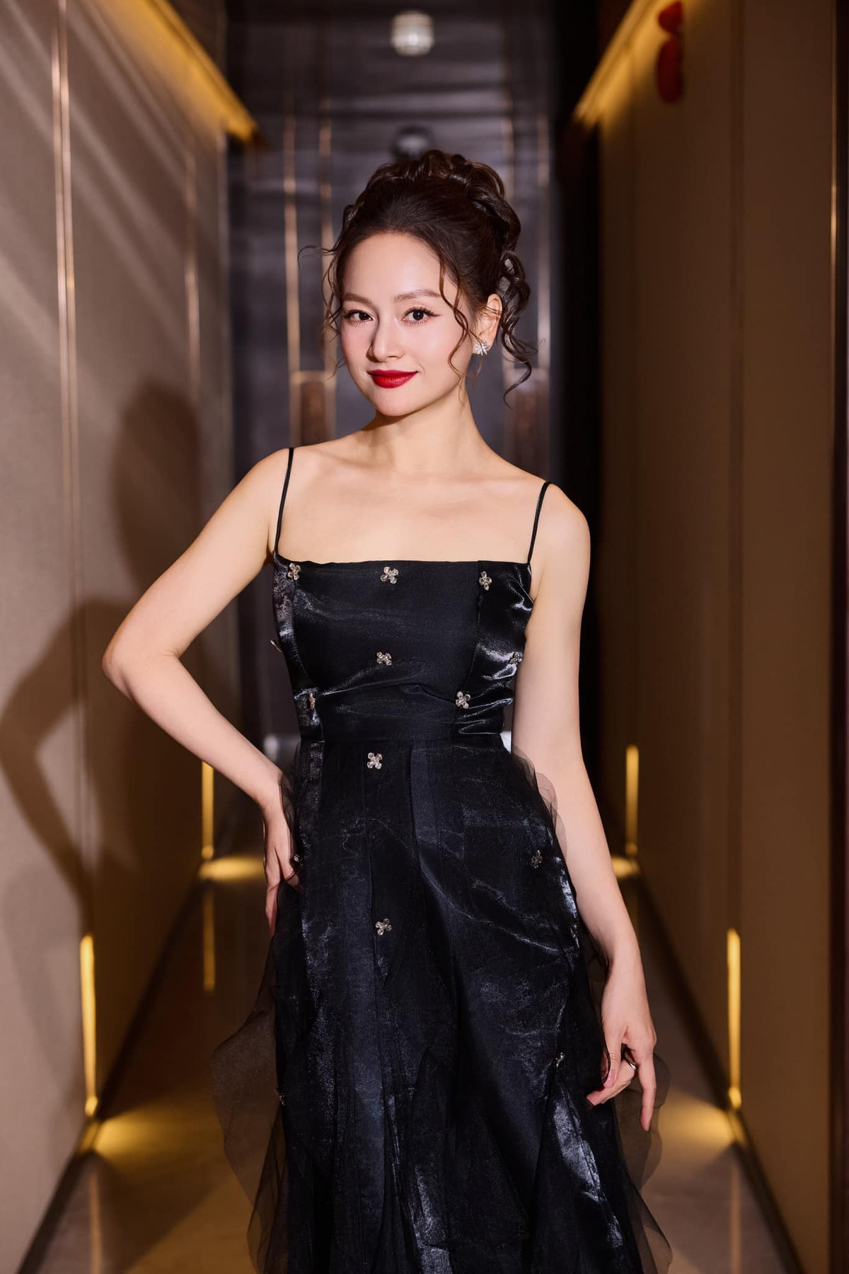 Chia sẻ về bí quyết giảm cân sau sinh, Lan Phương cho biết cô tập trung vào chế độ ăn uống lành mạnh và luyện tập thể dục đều đặn. Ảnh: FB Lan Phuong Nguyen